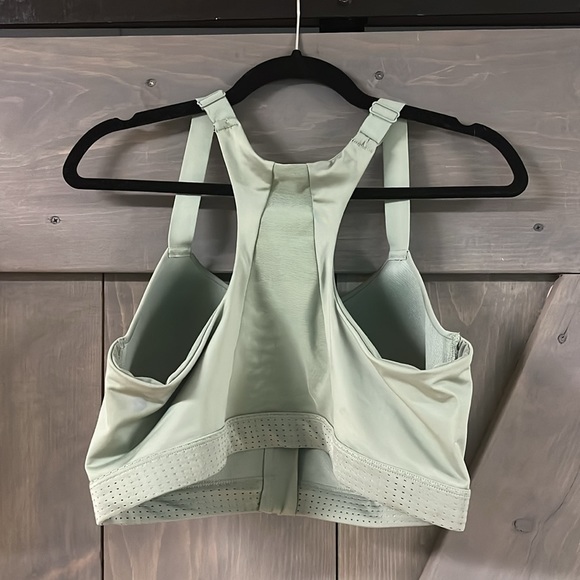 Layers 8 Sage Green 2X - Picture 2 of 2